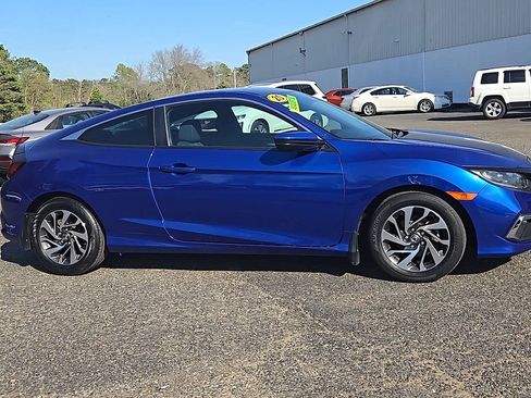 Used 2020 Honda Civic LX image 2