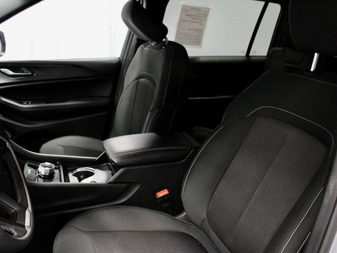 Used 2024 Jeep Grand Cherokee L Laredo AWD/4WD image 25