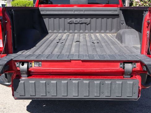 Used 2022 GMC Sierra 2500 AT4 w/ AT4 Premium Plus Package image 10