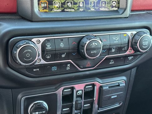 Used 2023 Jeep Wrangler Unlimited Rubicon 4xe AWD/4WD image 18