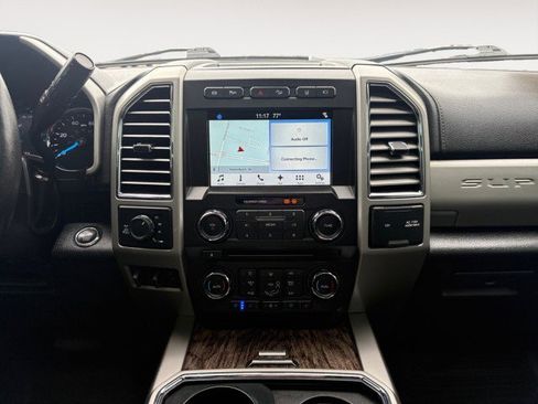 Used 2017 Ford F350 Lariat w/ Lariat Ultimate Package image 9