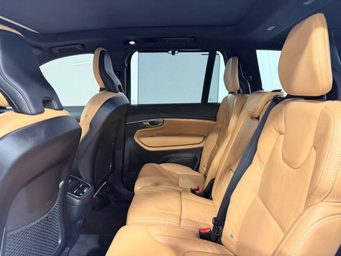 Used 2023 Volvo XC90 B6 Ultimate w/ Protection Package Premier AWD/4WD image 21