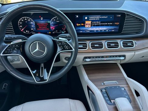 Used 2024 Mercedes-Benz GLE 350 4MATIC image 16