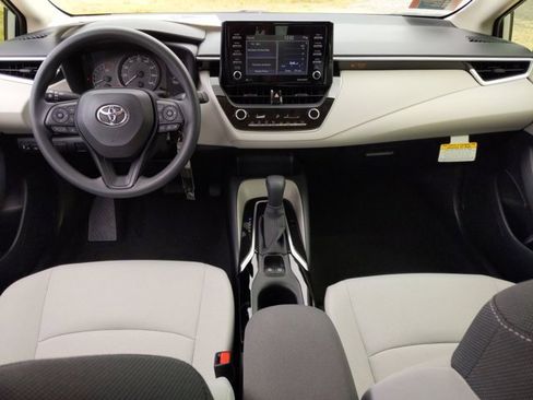 Used 2021 Toyota Corolla L image 14