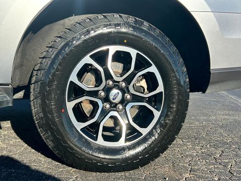 Certified 2023 Ford Expedition XLT image 29