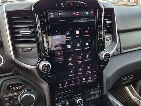 New 2026 RAM 1500 Big Horn AWD/4WD image 13