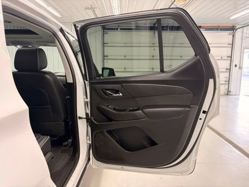 Used 2021 Chevrolet Traverse High Country AWD/4WD image 8