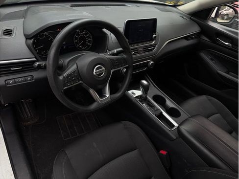 Used 2020 Nissan Altima 2.5 S FWD image 2