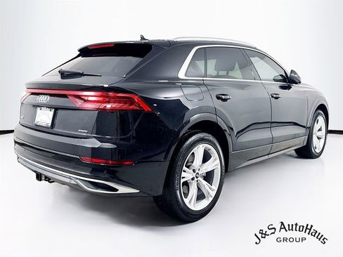 Used 2023 Audi Q8 Premium Plus w/ Premium Plus Package image 7