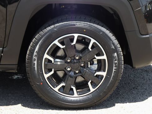 Used 2023 Jeep Renegade Trailhawk AWD/4WD image 35