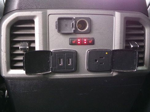 Used 2017 Ford F150 Raptor w/ Equipment Group 802A Luxury image 22