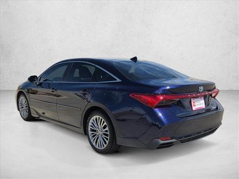 Used 2022 Toyota Avalon Limited w/ Advanced Safety Package FWD image 8