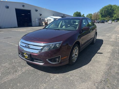 Used 2011 Ford Fusion SEL FWD image 1