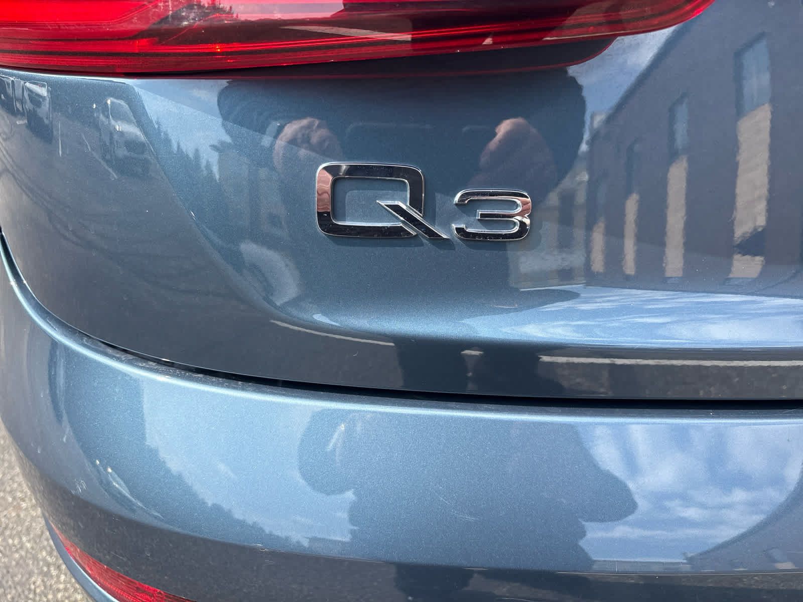 Used 2018 Audi Q3 2.0T Premium AWD/4WD image 17