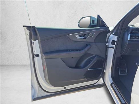 New 2026 Audi Q8 Prestige image 14