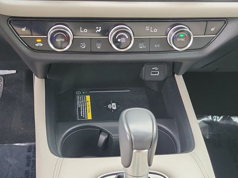 Used 2023 Honda HR-V EX-L image 22