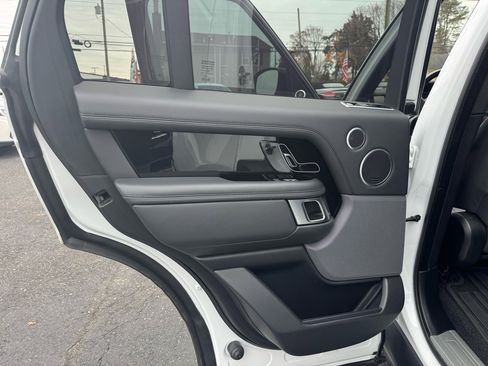 Used 2022 Land Rover Range Rover Westminster Edition image 13