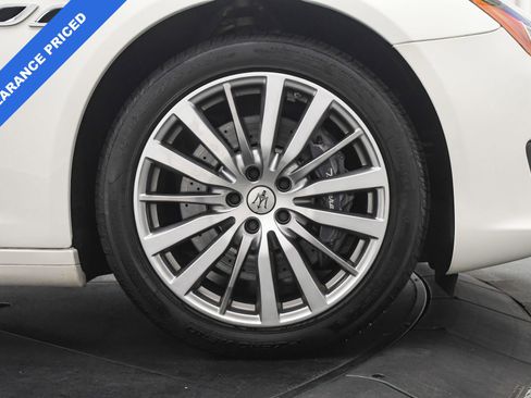 Used 2022 Maserati Quattroporte Modena Q4 image 33