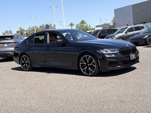 Used 2023 BMW 540i w/ M Sport Package RWD image 4