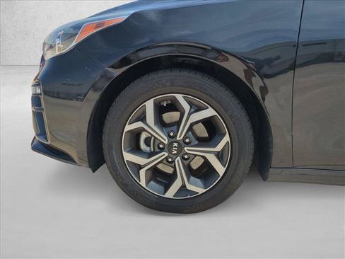 Used 2021 Kia Forte LXS FWD image 22