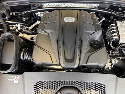 New 2026 Porsche Macan S AWD/4WD image 27