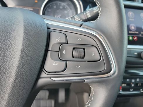 Certified 2022 Buick Encore GX Essence image 23