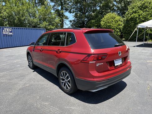 Used 2019 Volkswagen Tiguan SE FWD image 7