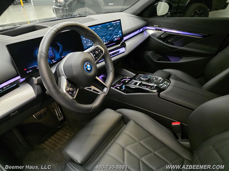 Used 2026 BMW i5 eDrive40 w/ M Sport Package RWD image 18