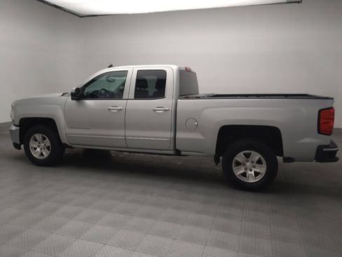 Used 2018 Chevrolet Silverado 1500 LT w/ Trailering Package RWD image 3
