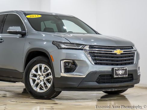 Used 2023 Chevrolet Traverse LS w/ Safety Package AWD/4WD image 2