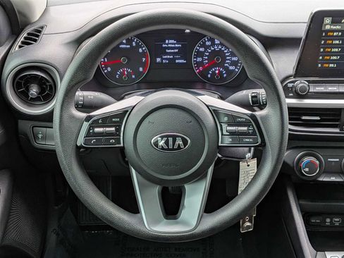 Used 2020 Kia Forte LXS FWD image 19