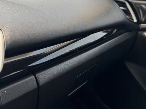 Used 2016 MAZDA MAZDA3 i Touring FWD image 29