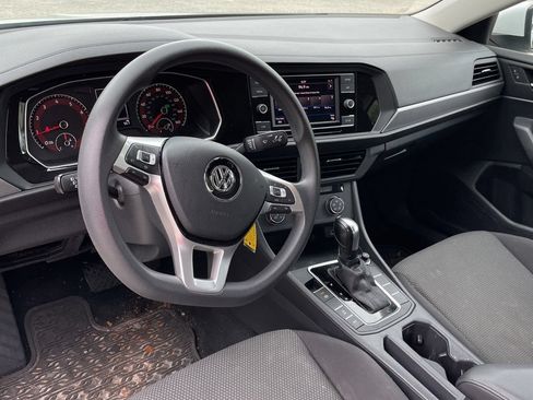 Used 2019 Volkswagen Jetta S w/ Driver Assistance Package FWD image 3