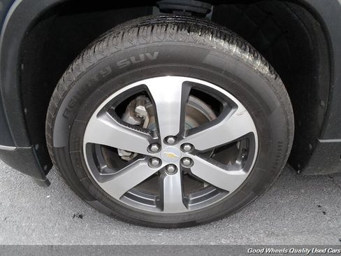 Used 2019 Chevrolet Traverse LT w/ LT Premium Package AWD/4WD image 11