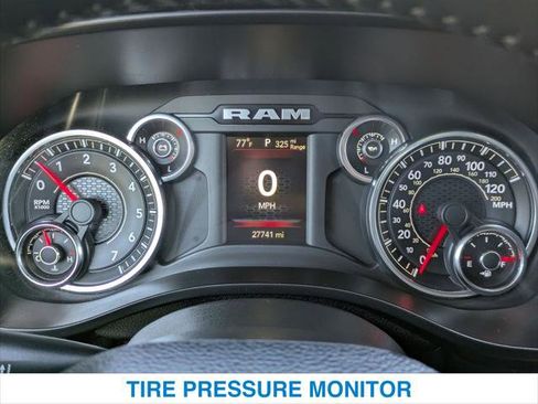 Used 2021 RAM 1500 Big Horn w/ Trailer Tow Group AWD/4WD image 16