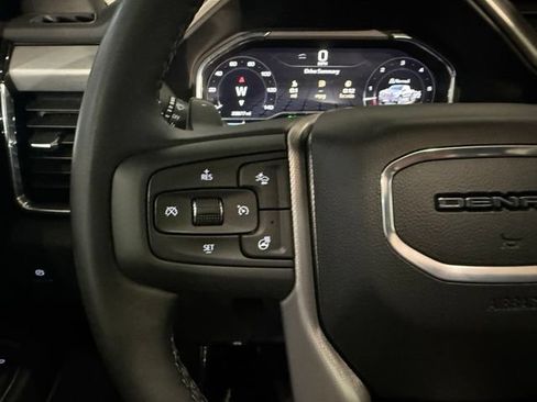 Used 2025 GMC Sierra 1500 Denali AWD/4WD image 16