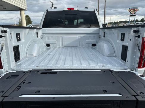 New 2025 Ford F150 Platinum w/ FX4 Off-Road Package image 26