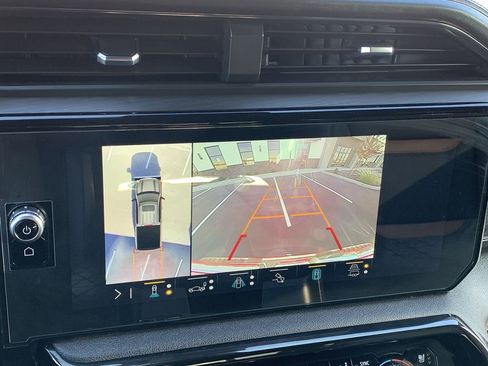 Used 2023 GMC Sierra 1500 AT4 w/ AT4 Preferred Package image 26