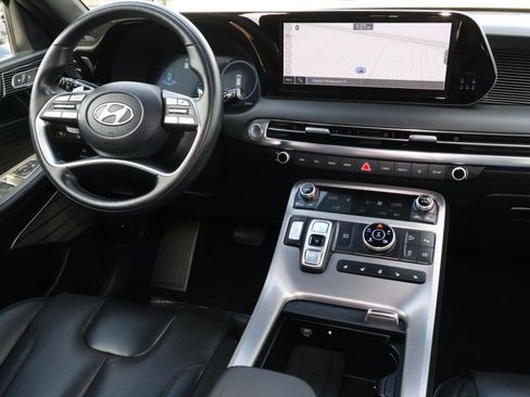 Used 2024 Hyundai Palisade Calligraphy image 9