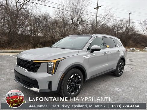 Certified 2025 Kia Sorento S w/ Panoramic Sunroof Package image 1