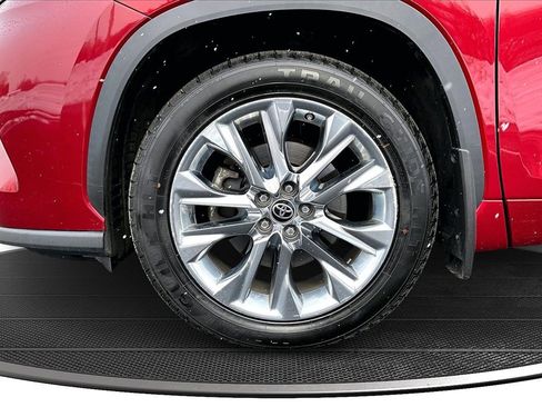 Used 2020 Toyota Highlander Limited image 33