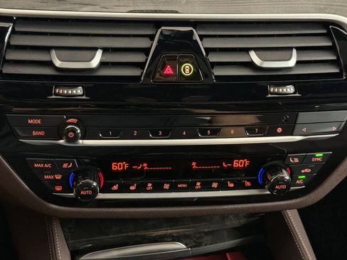 Used 2023 BMW 540i w/ Executive Package image 20