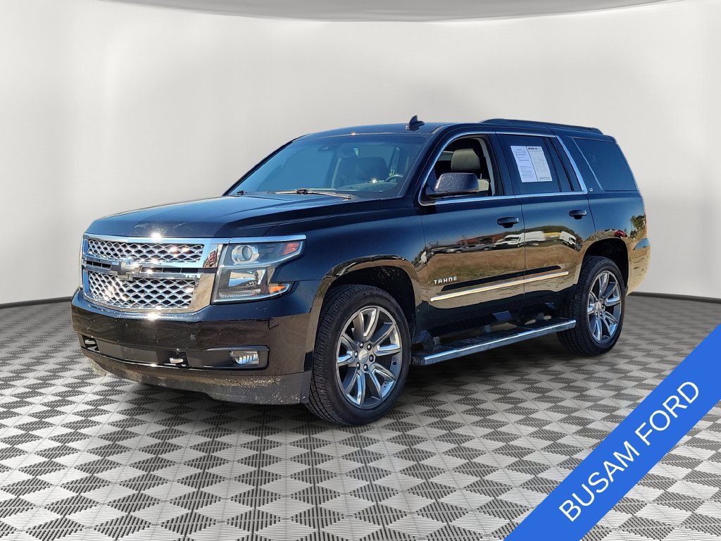 Used 2018 Chevrolet Tahoe LT w/ LT Signature Package AWD/4WD image 2