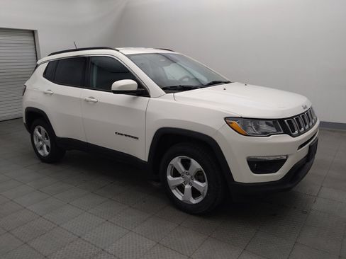 Used 2020 Jeep Compass Latitude w/ Popular Equipment Group AWD/4WD image 11