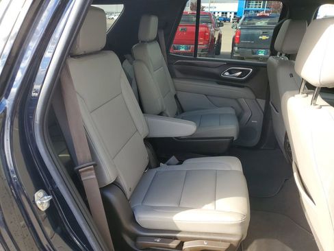 Used 2021 Chevrolet Tahoe Z71 w/ Z71 Signature Package image 32