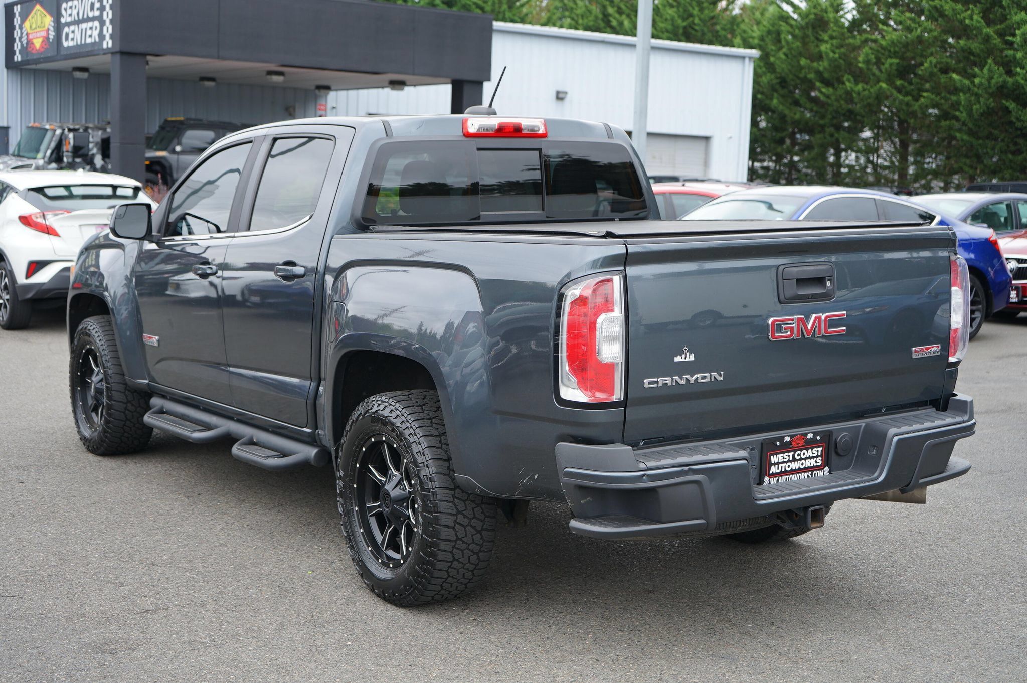 Used 2016 GMC Canyon SLE w/ All Terrain Package AWD/4WD image 3
