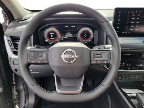 New 2025 Nissan Rogue SL image 19