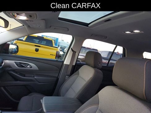 Used 2020 Chevrolet Traverse LT image 7