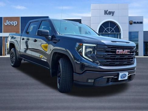 Used 2024 GMC Sierra 1500 Elevation AWD/4WD image 6
