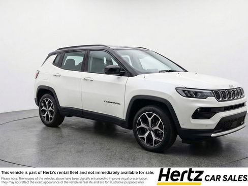 Used 2025 Jeep Compass Limited image 1